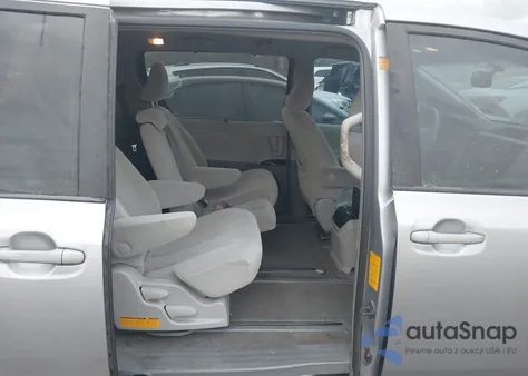 2012 Toyota Sienna Le из США, поврежденный, VIN 5TDKK3DC4CS267801